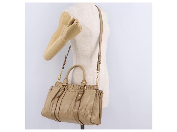 Bolso de mano Miu Miu de cuero 2way Beige Gold Auth 167736M Dorado - vista 30