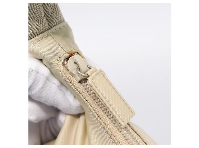 Bolsa de mão pochette PRADA Nylon Beige Silver Auth 206468A Prata Bege - vista 18
