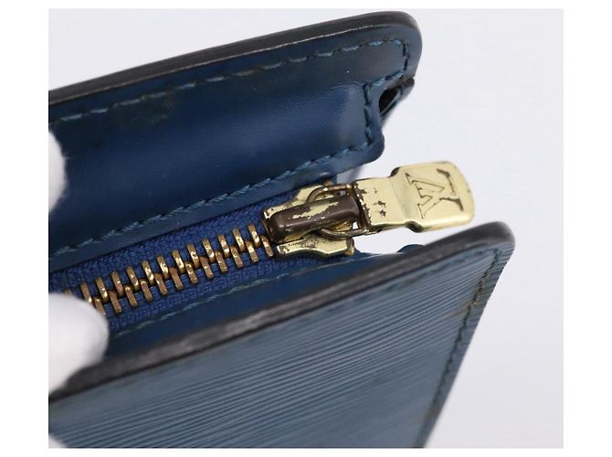 LOUIS VUITTON Epi Pochette Homme Clutch Bag Blue M52522 LV Auth 206686 - vista 8