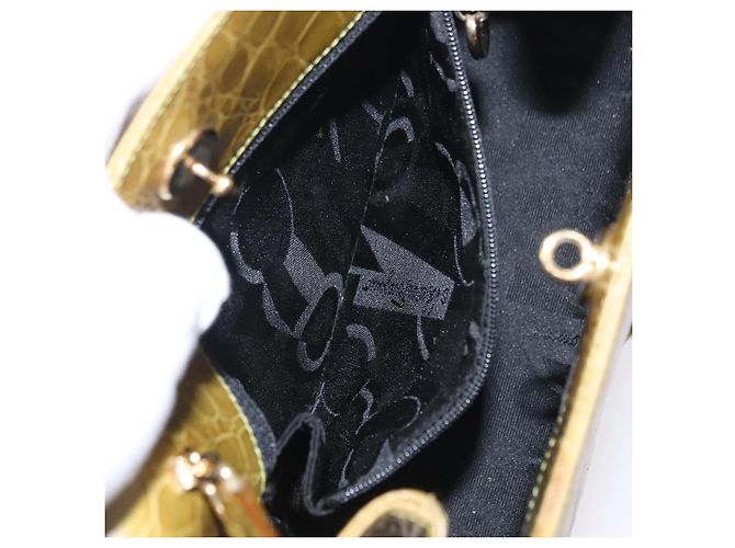 Borsa Salvatore Ferragamo in pelle goffrata coccodrillo 2way Verde Oro Auth 206415 - vista 27