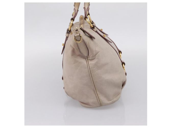 Borsa a mano Miu Miu in pelle beige tono oro Auth 167653 - vista 3