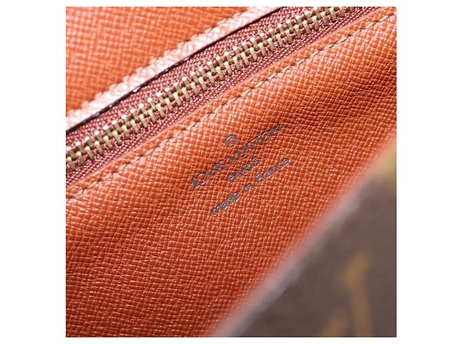 LOUIS VUITTON Monogram Saint Cloud GM Shoulder Bag M51242 LV Auth 205353V Monogramma - vista 22