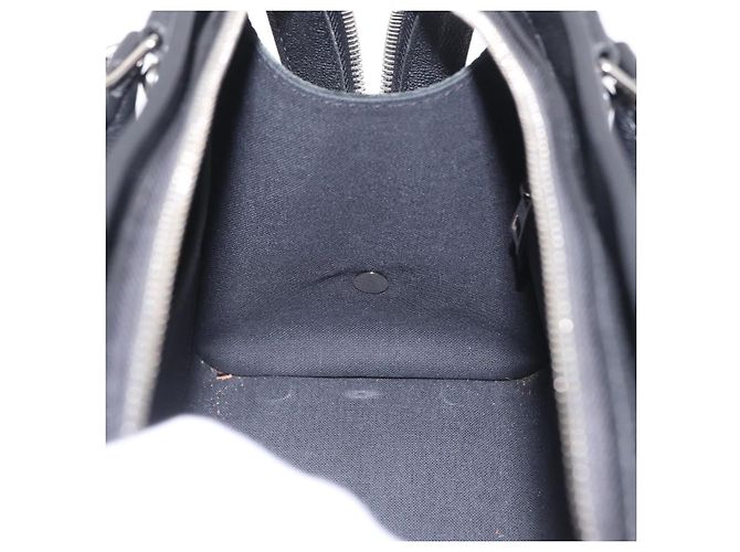 Borsa a mano LOUIS VUITTON Epi Vaneau MM Nera M51238 LV Auth ep16360V Nero - vista 26