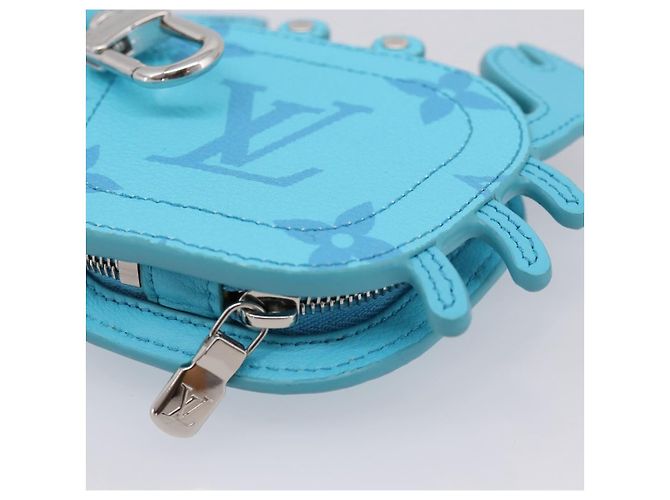 LOUIS VUITTON Monogram LV Crab Bag Charm Light Blue M01930 LV Auth 206668SM Bleu clair Monogramme - vue 15