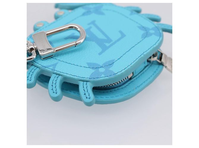 LOUIS VUITTON Monogram LV Crab Bag Charm Light Blue M01930 LV Auth 206668SM Bleu clair Monogramme - vue 16