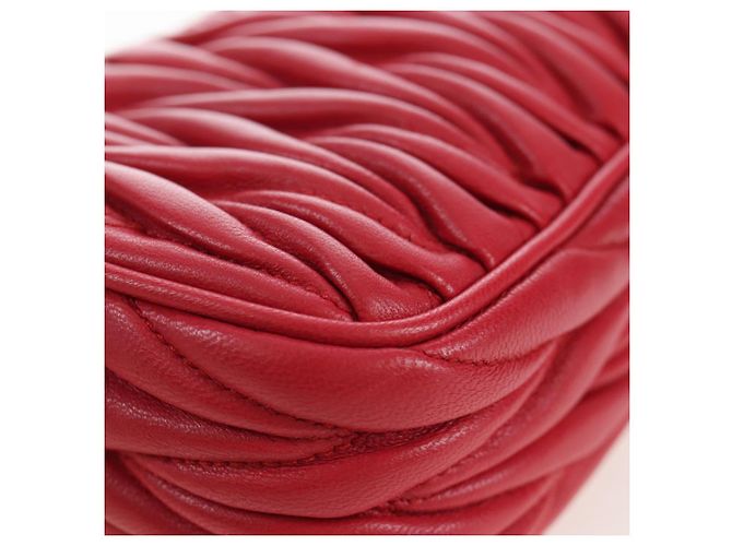 Pochette a mano Miu Miu Matelassé in pelle rossa e oro autentica 207215M Rosso D'oro - vista 14