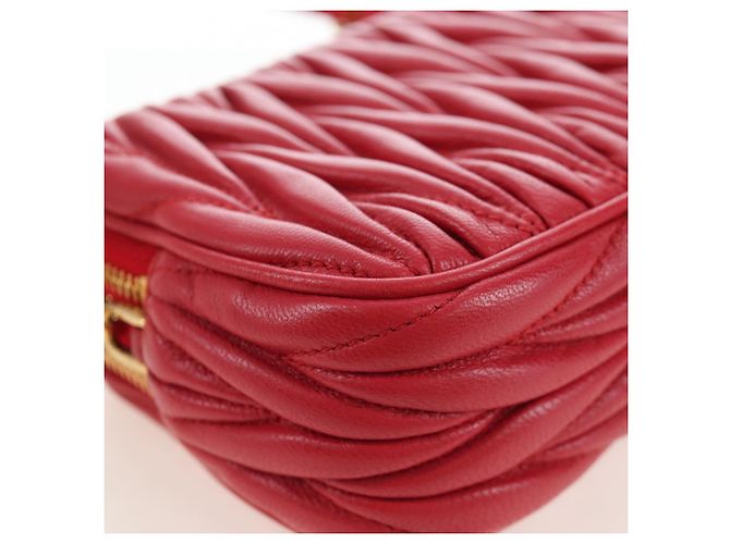 Pochette a mano Miu Miu Matelassé in pelle rossa e oro autentica 207215M Rosso D'oro - vista 16