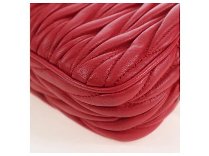 Pochette a mano Miu Miu Matelassé in pelle rossa e oro autentica 207215M Rosso D'oro - vista 17