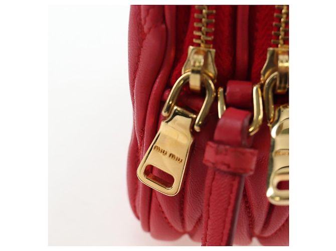 Pochette a mano Miu Miu Matelassé in pelle rossa e oro autentica 207215M Rosso D'oro - vista 22