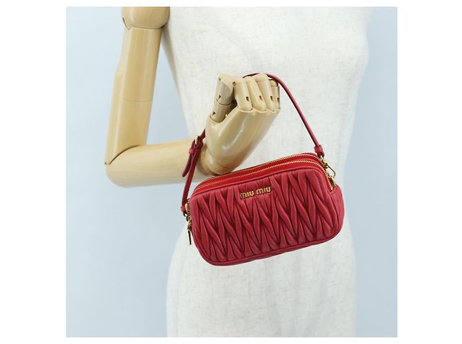 Pochette a mano Miu Miu Matelassé in pelle rossa e oro autentica 207215M Rosso D'oro - vista 27