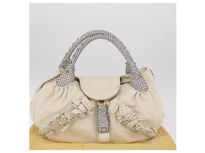 FENDI Spy Bag Handtasche Leder Weiß Gold Auth 207411V Golden - Ansicht 12