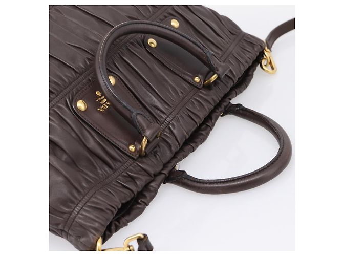 Borsa a mano raccolta PRADA in pelle 2way Dark Brown Gold Auth BA16047A D'oro Marrone scuro - vista 6