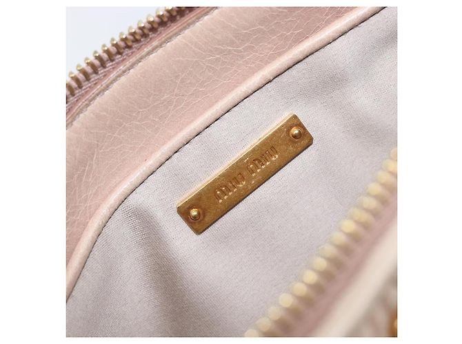 Pouch Miu Miu Matelassé in pelle Beige Gold Auth 205354V D'oro - vista 18