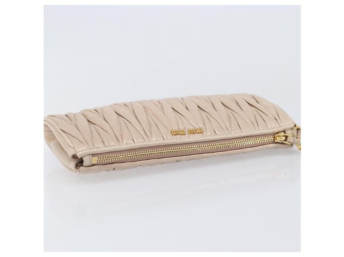Pouch Miu Miu Matelassé in pelle Beige Gold Auth 205354V D'oro - vista 5