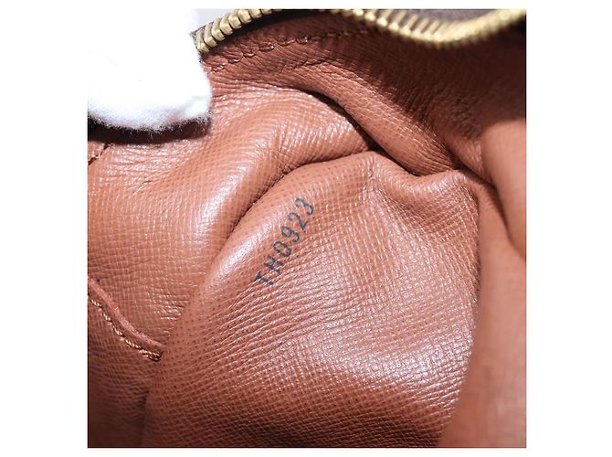 LOUIS VUITTON Monogram Nile Shoulder Bag M45244 LV Auth 205047V Monograma - vista 11