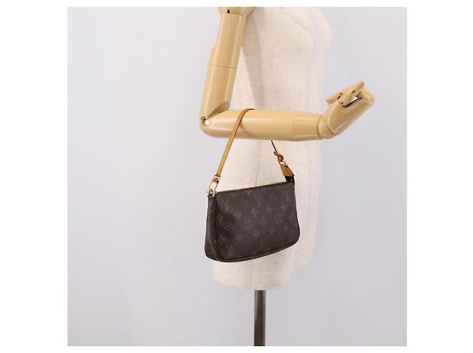 LOUIS VUITTON Monogram Pochette Accessoires Pouch M51980 LV Auth ka6489 Monogramma - vista 23