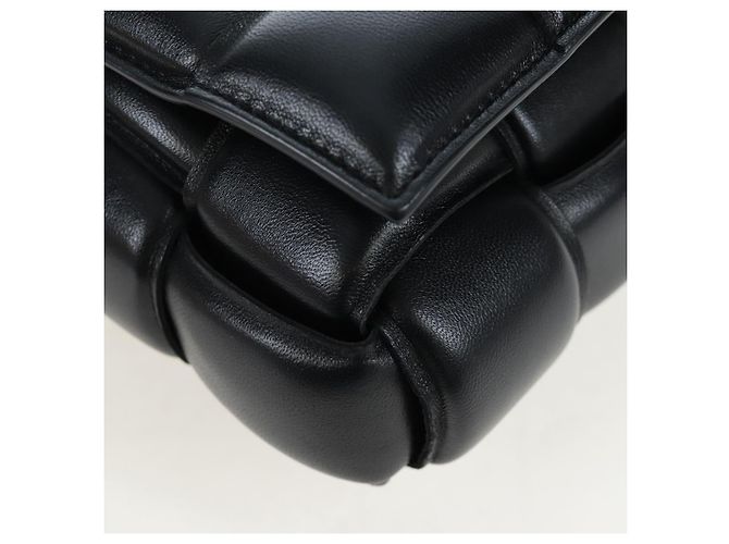 Bottega Veneta Bolsa Cassette Acolchoada MAXI INTRECCIATO Couro Preto Auth BA16053V - vista 17