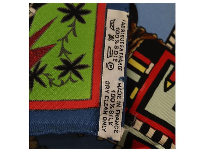 Hermès HERMES Pañuelo Carré 90 Seda Azul Rojo "KACHINAS" Auth ki6872M Roja - vista 23