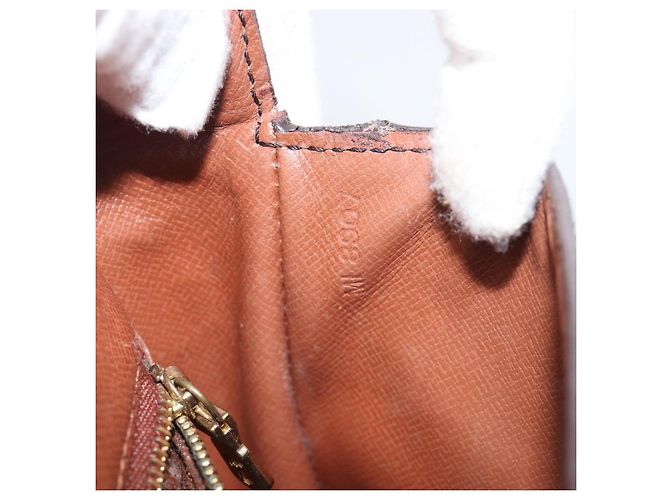 LOUIS VUITTON Monogram Saint Cloud MM Shoulder Bag M51243 LV Auth BA16137 Monograma - vista 12