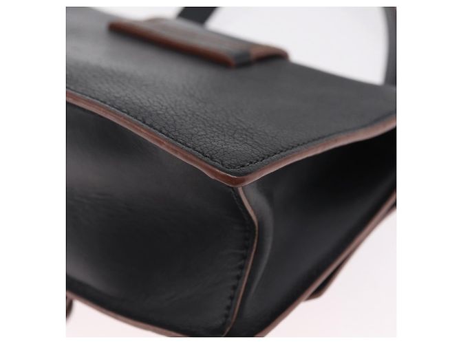 Borsa a tracolla Miu Miu Madras in pelle nera e oro Auth 207539M Nero - vista 18