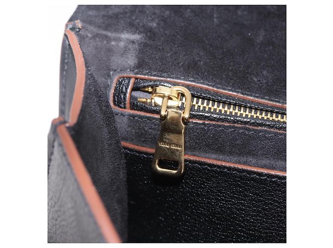 Borsa a tracolla Miu Miu Madras in pelle nera e oro Auth 207539M Nero - vista 29