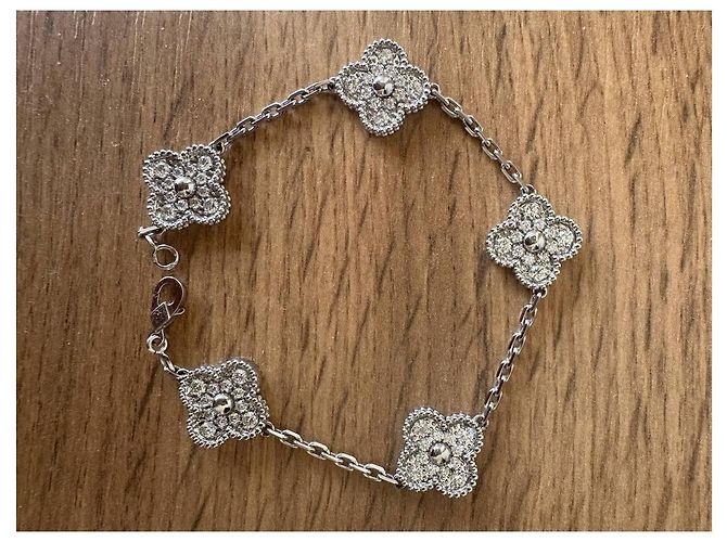 Van Cleef & Arpels Bracciale Vintage Alhambra Oro Bianco Diamanti - vista 2