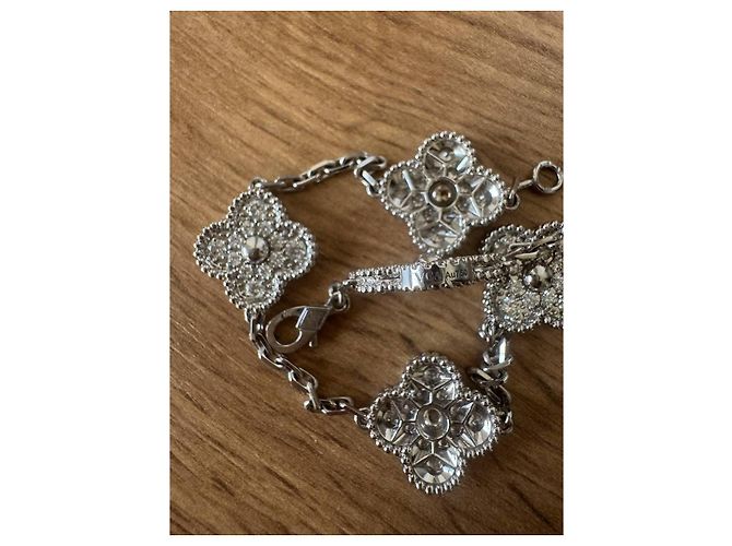 Van Cleef & Arpels Bracciale Vintage Alhambra Oro Bianco Diamanti - vista 4