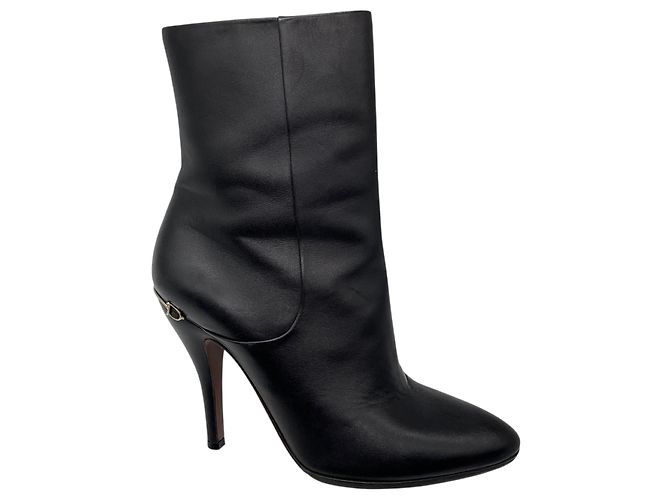 Botines de tacón de aguja en cuero negro Gucci / Botas cortas - vista 2