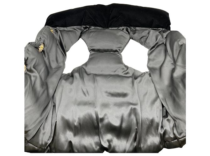 Chaleco puffer de seda negra Thomas Wylde con cuello de terciopelo tachonado Negro - vista 5