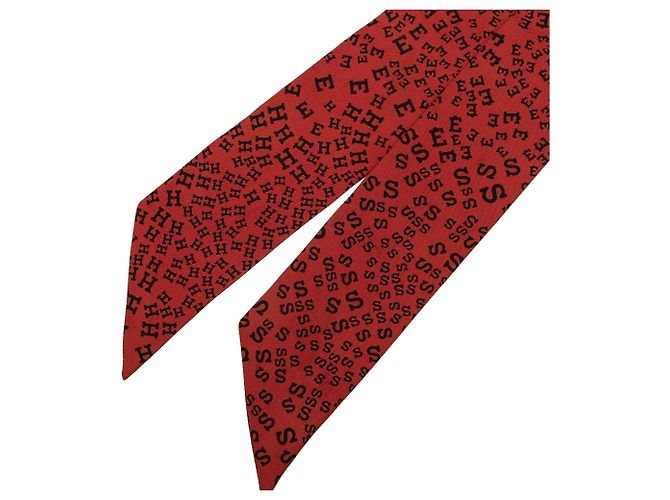 Pañuelo Twilly de seda Hermès Red Scattered Letters Roja - vista 2