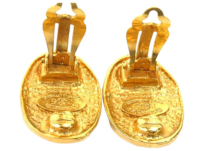 Brincos de pressão ovais Crown Chanel CC banhados a ouro Dourado - vista 4
