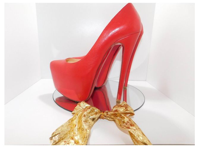 Christian Louboutin Louboutin High-Heel-Schuhe Rot - Ansicht 11