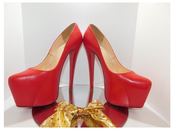 Christian Louboutin Louboutin High-Heel-Schuhe Rot - Ansicht 13