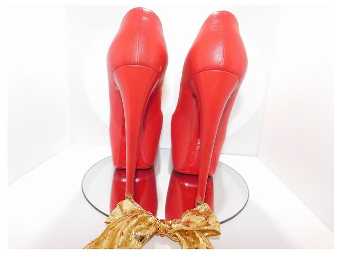 Christian Louboutin Louboutin High-Heel-Schuhe Rot - Ansicht 9