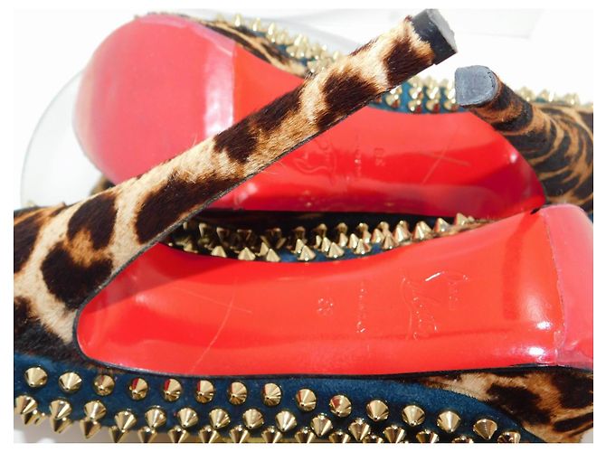 Lady Peep Décolleté Christian Louboutin in camoscio blu con borchie dorate e stampa leopardata Marrone Gold hardware - vista 16
