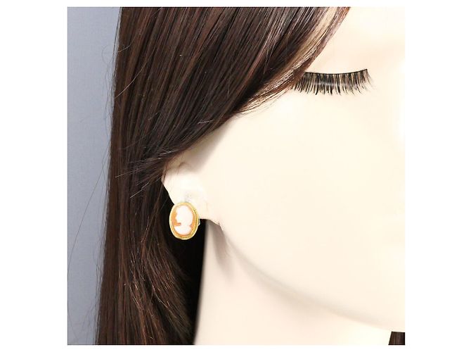 Autre Marque Orecchino a clip in oro giallo 18K con cammeo in conchiglia D'oro - vista 4