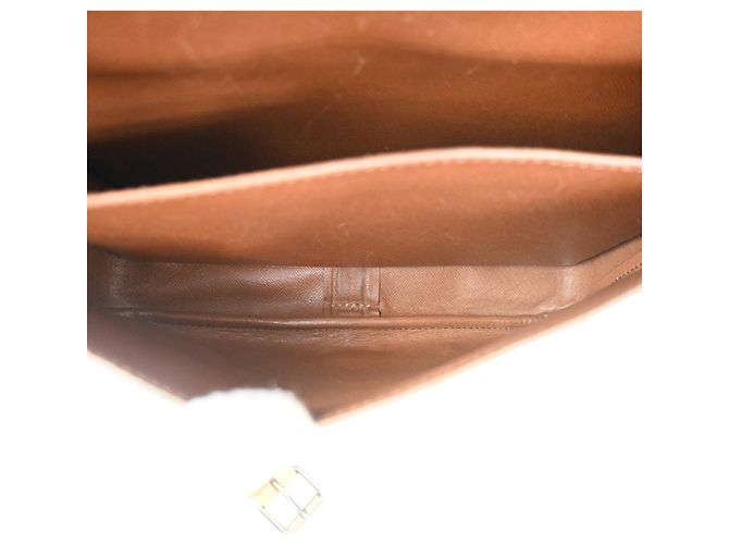 Louis Vuitton Cartouchiere Monogram Canvas GM Castaño - vista 5