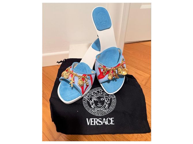 Sandali Versace in camoscio con Charms Marini Bianco Rosso Blu D'oro - vista 2