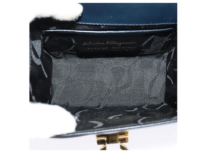 Salvatore Ferragamo Gancini Leather Preto - vista 5