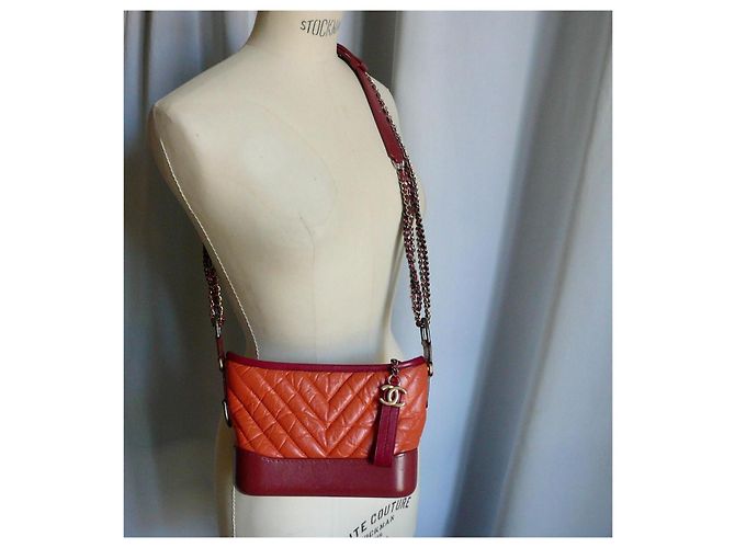CHANEL Bolso Gabrielle piel de becerro naranja - vista 2
