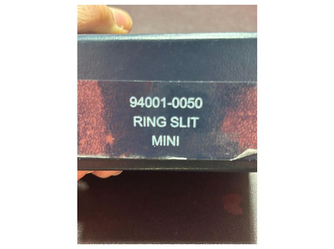 Chopard Ring Slit Mini White Gold Wedding Band - view 4