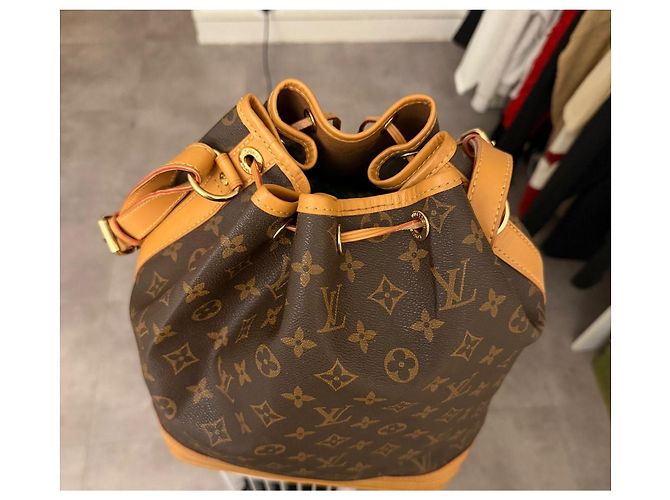 Noe Louis Vuitton Bolso Saco Monogram Noé Castaño Monograma - vista 7