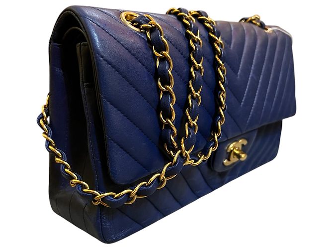Bolso Chanel Medium Classic Chevron Lambskin Double Flap 2015 - vista 2