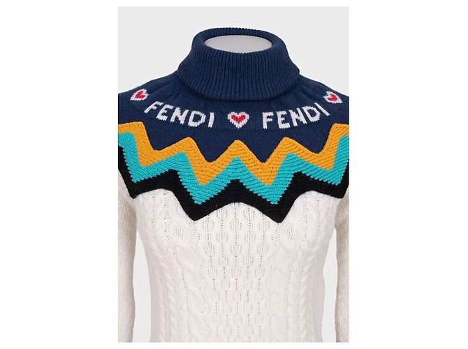 Fendi Rollkragenpullover aus Wolle und Kaschmir, weiß, NWOT Sz.40, gebraucht - Ansicht 4