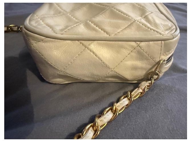 Chanel Bolso Camera Bag en Piel de Cordero Acolchada Beige - vista 8