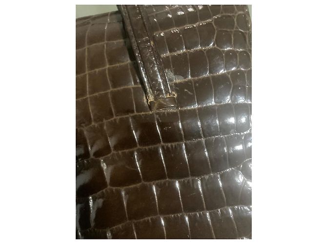 Autre Marque Bolso marrón de piel con relieve de cocodrilo Castaño - vista 8