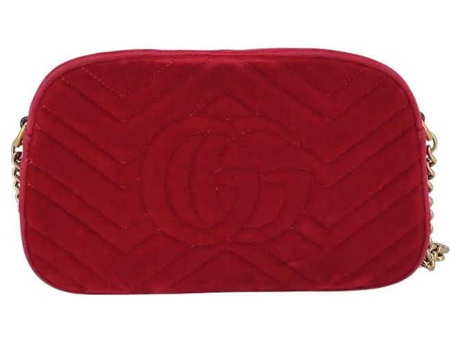 Gucci Bolso de hombro GG Marmont Small Matelassé en terciopelo rojo Roja - vista 3