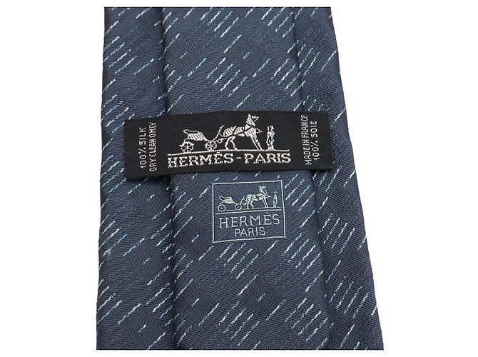 Cravate en soie Hermès bleu marine - vue 5