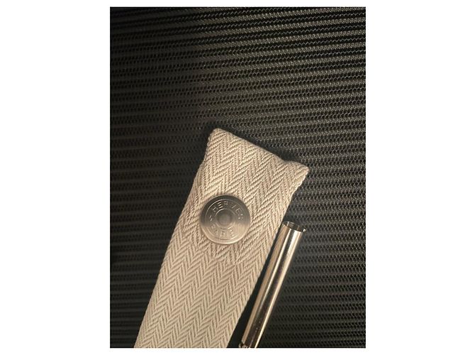 Hermès Silbato para animales con funda de lona Beige Hardware de plata - vista 2