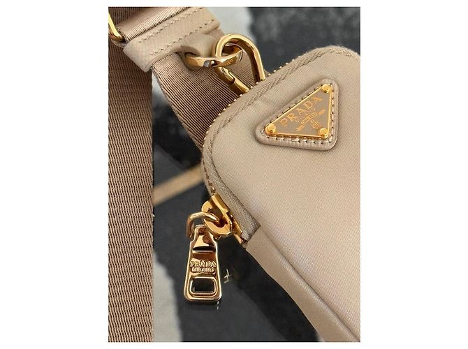 Bolso de hombro Prada Re-Edition 2005 de nylon Beige - vista 10
